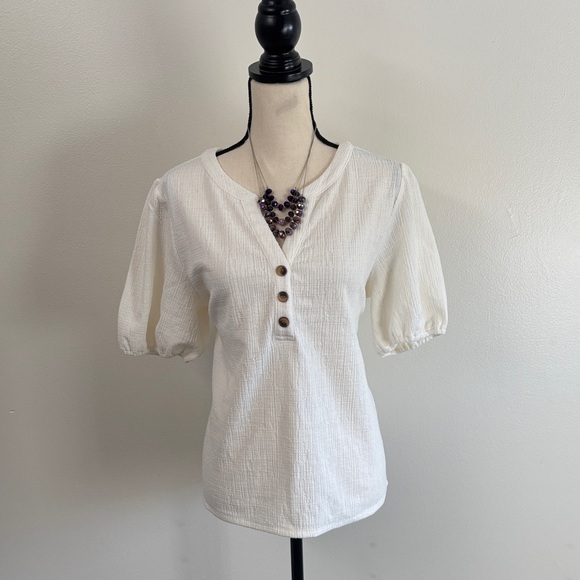 LOFT Tops - LOFT White Textured Blouse with Button Accents